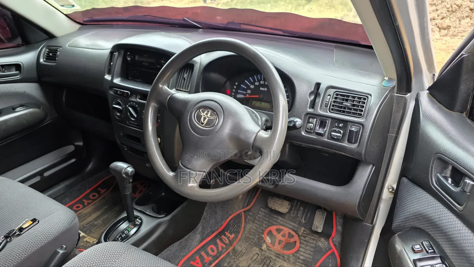 Toyota Succeed 2011 Silver