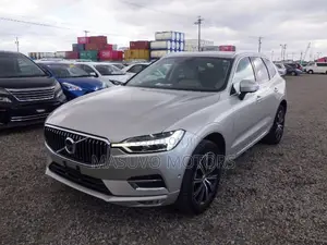 Volvo XC60 T5 Inscription AWD 2019 Gold
