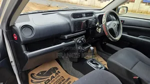 Toyota Probox 2016 Silver