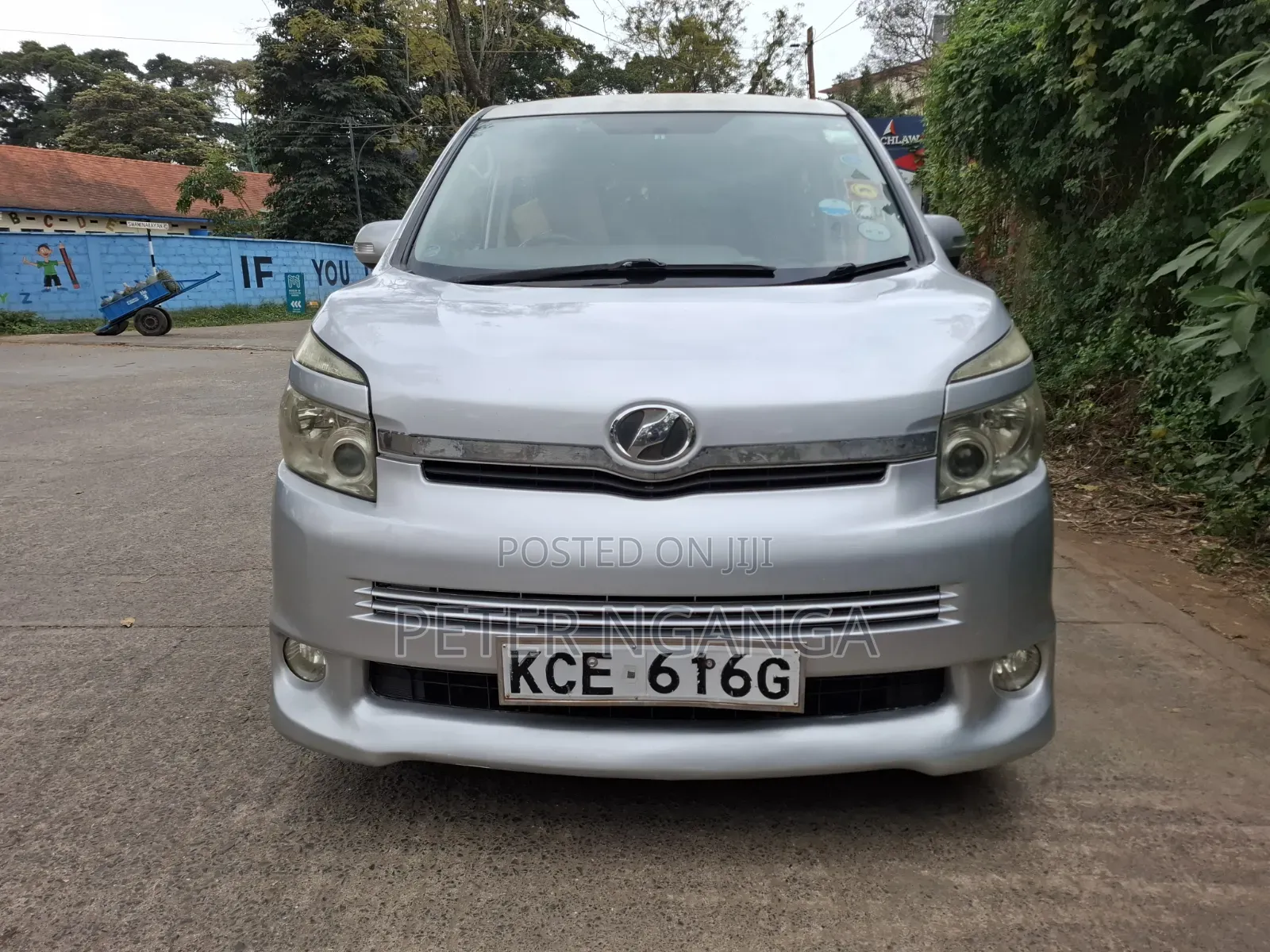 Toyota Voxy 2009 Gray