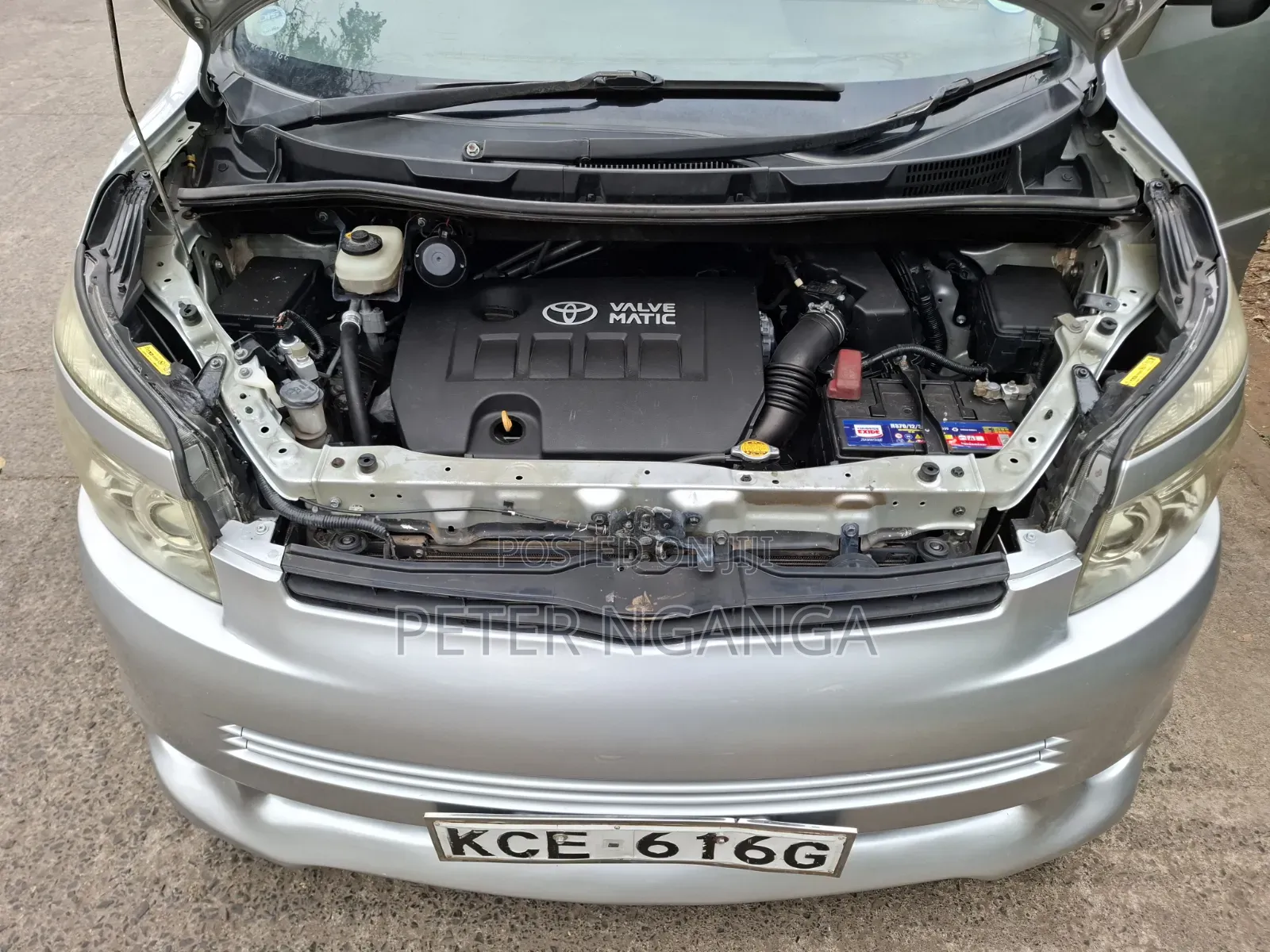 Toyota Voxy 2009 Gray