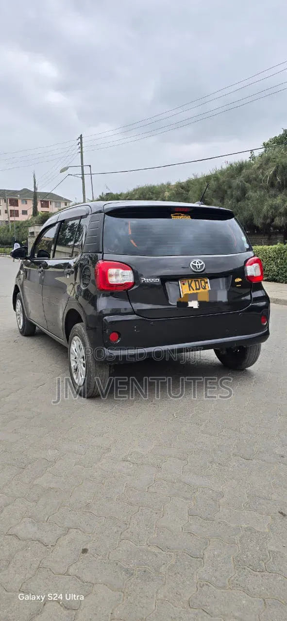 Toyota Passo 2018 Black