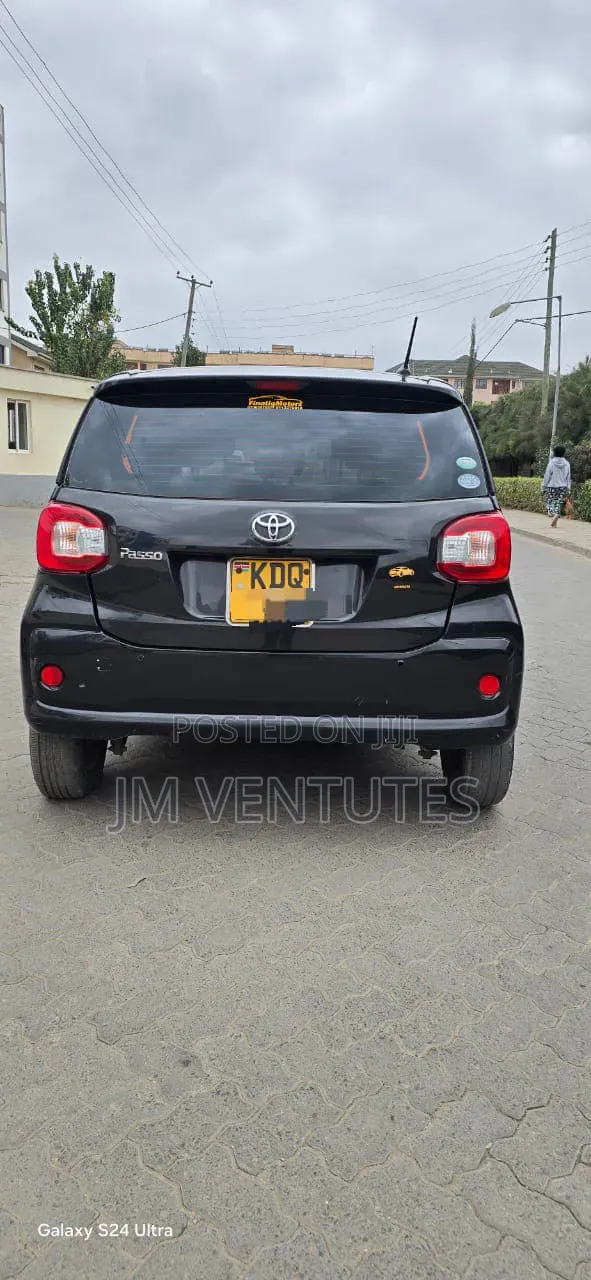 Toyota Passo 2018 Black