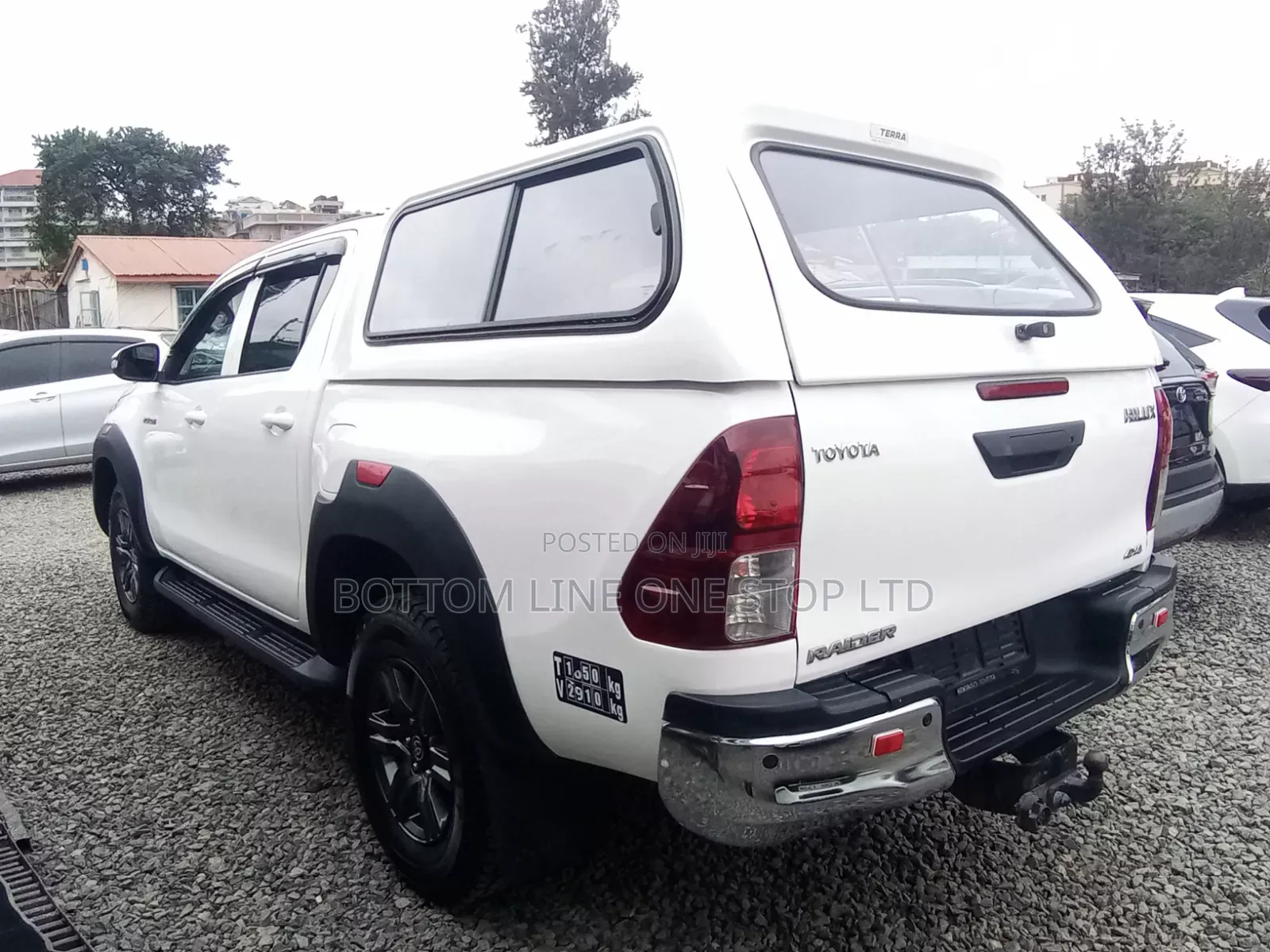 Toyota Hilux 2025 White
