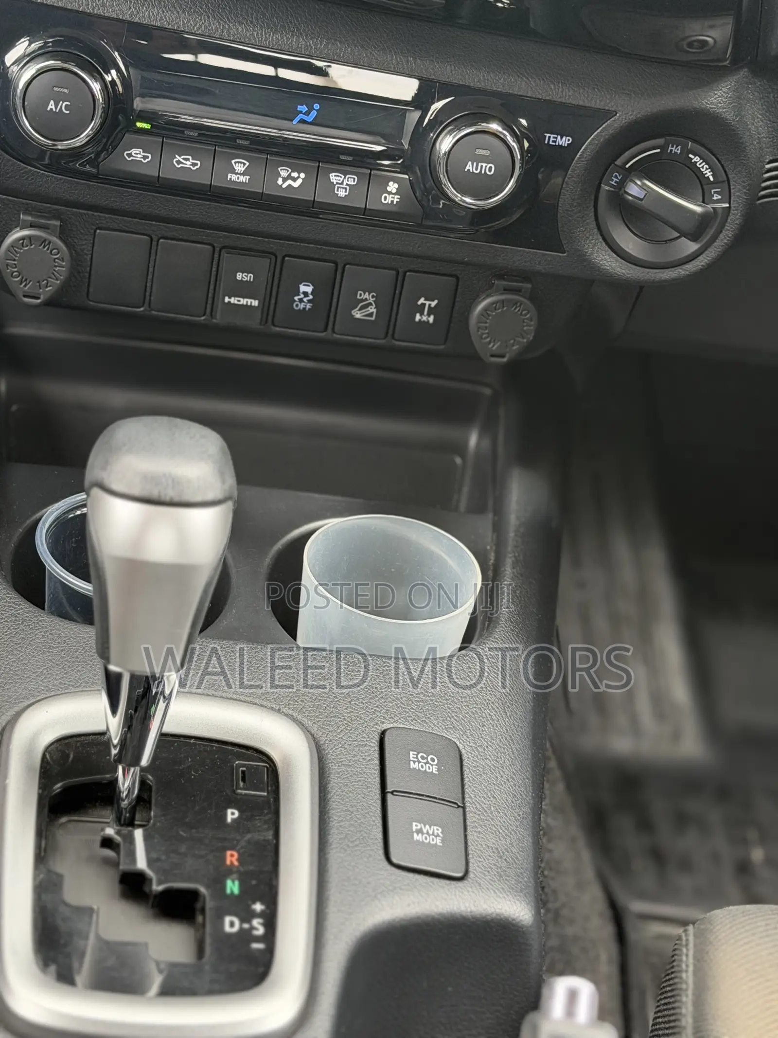 Toyota Hilux 2019 Blue