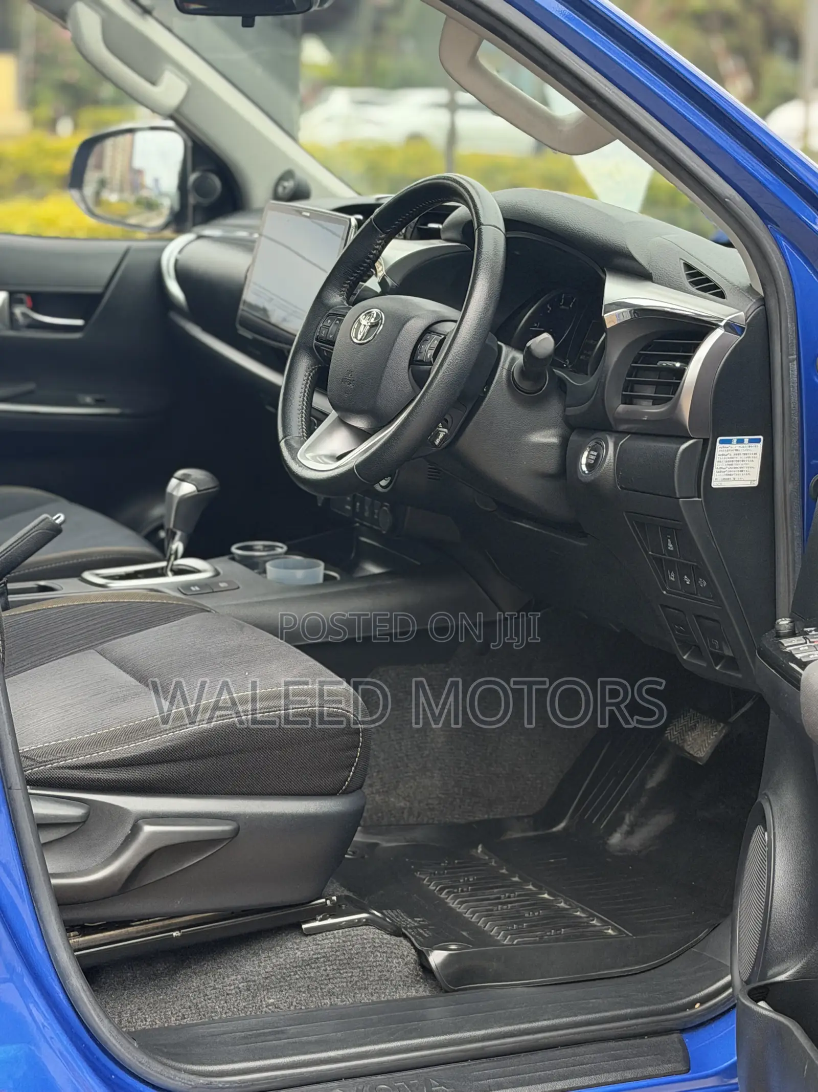 Toyota Hilux 2019 Blue