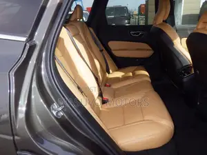 Volvo XC60 T5 Inscription AWD 2020 Gray