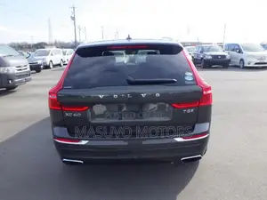 Volvo XC60 T5 Inscription AWD 2020 Gray