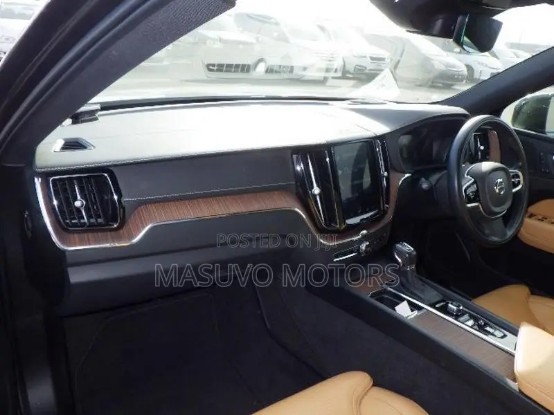 Volvo XC60 T5 Inscription AWD 2020 Gray