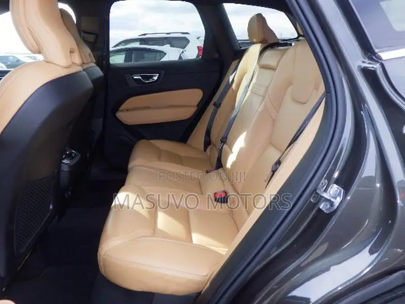 Volvo XC60 T5 Inscription AWD 2020 Gray