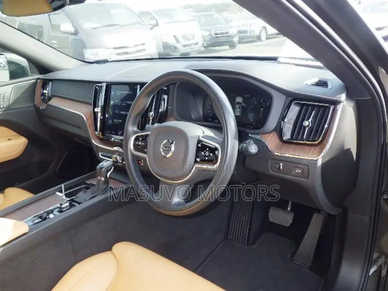 Volvo XC60 T5 Inscription AWD 2020 Gray