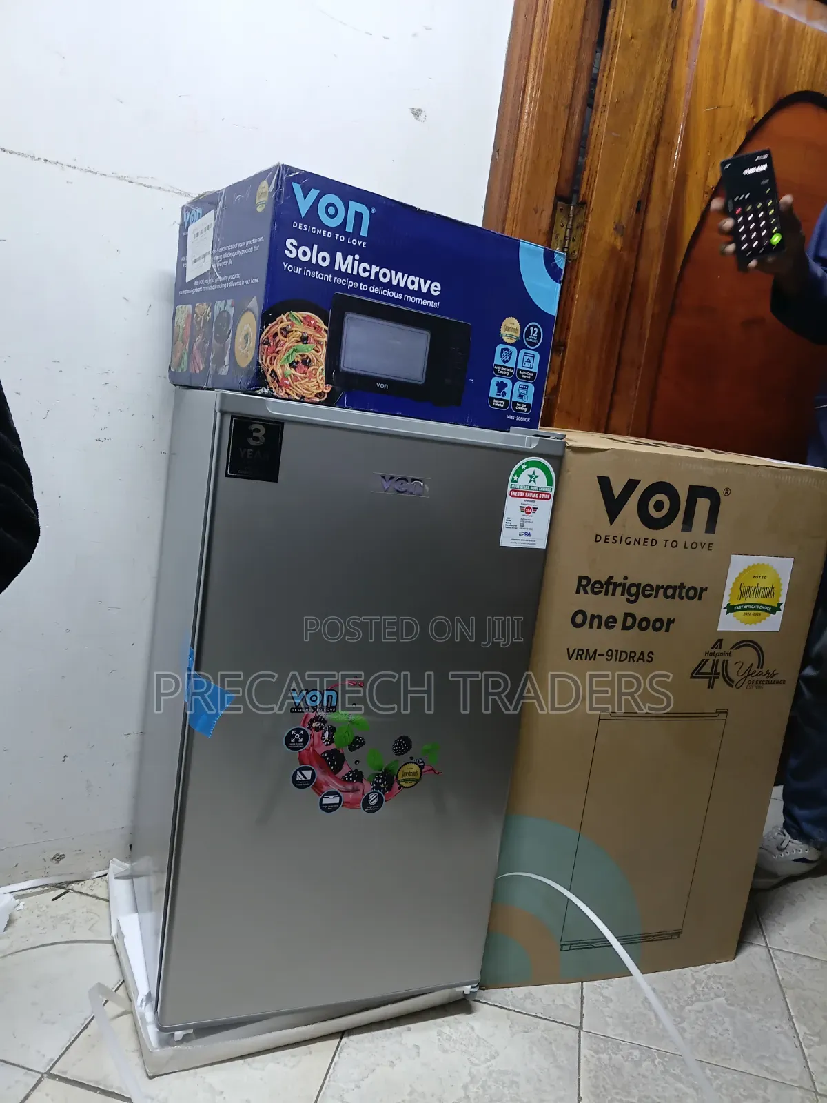 Refrigerator Von 91L Direct Cool Fridge – Silver Finish