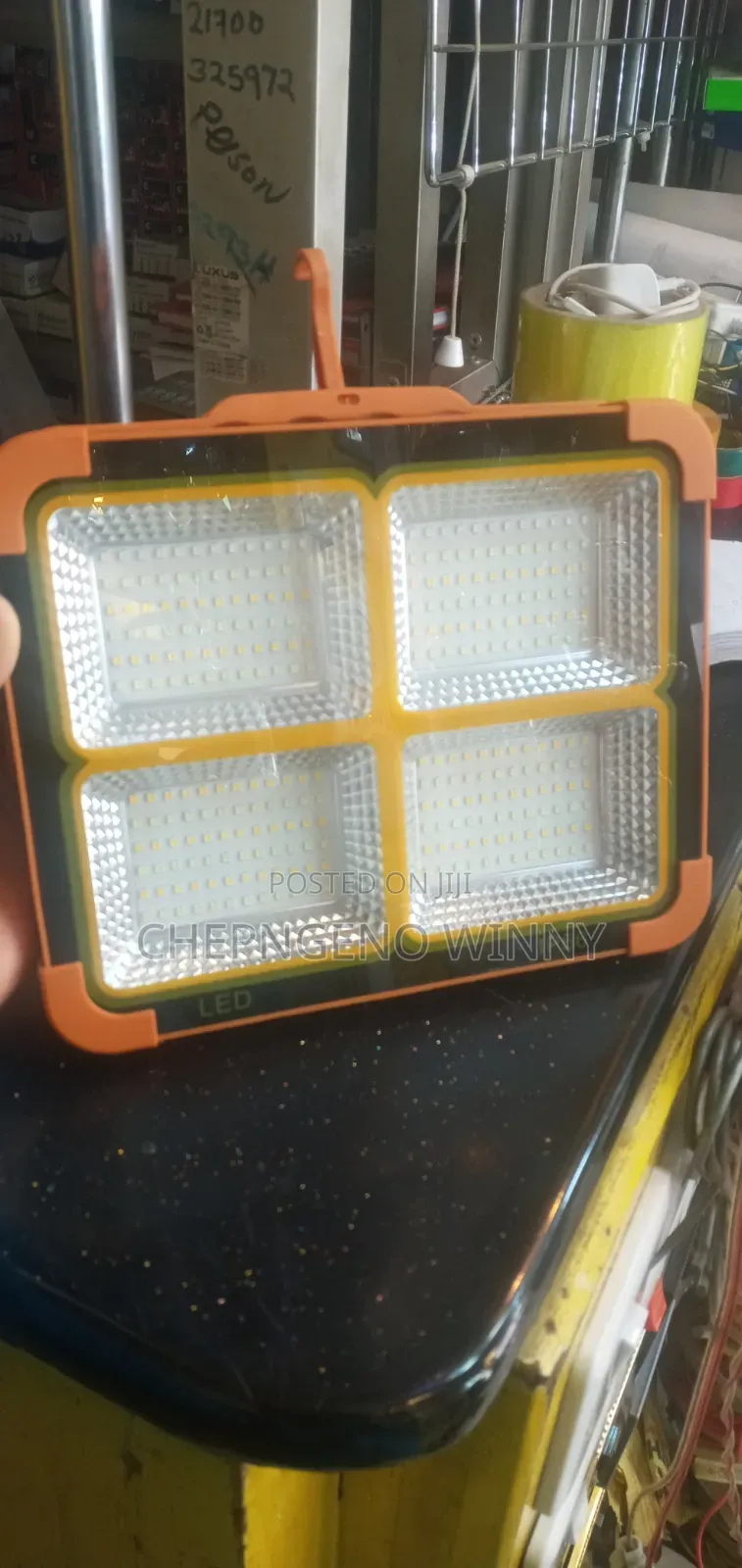 Rechargeable Floodlight With Solar Inbuilt