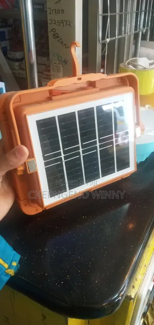 Rechargeable Floodlight With Solar Inbuilt