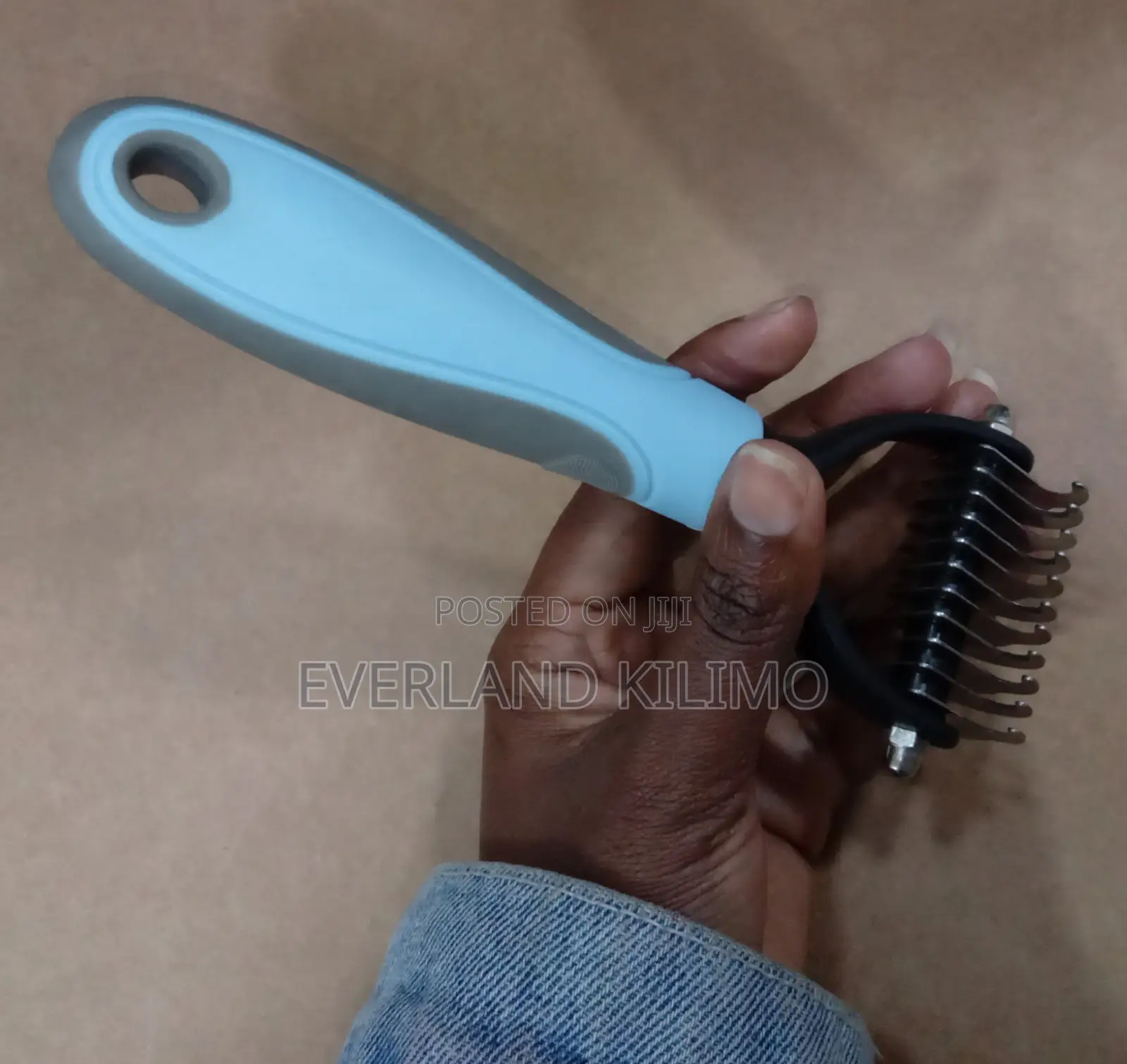 Dual-Sided Pet Grooming Undercoat Dematting Rake