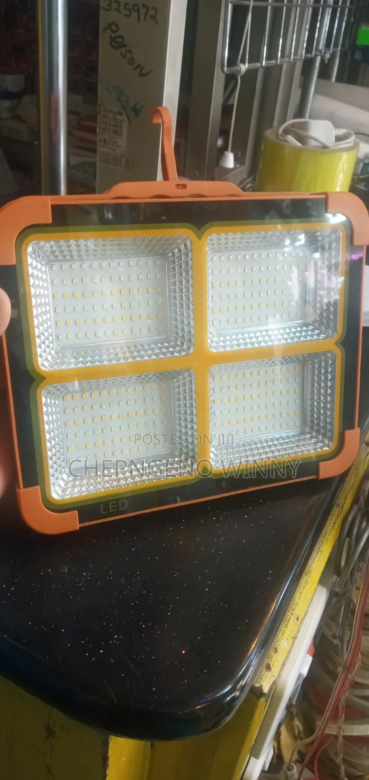 Rechargeable Floodlight With Solar Inbuilt