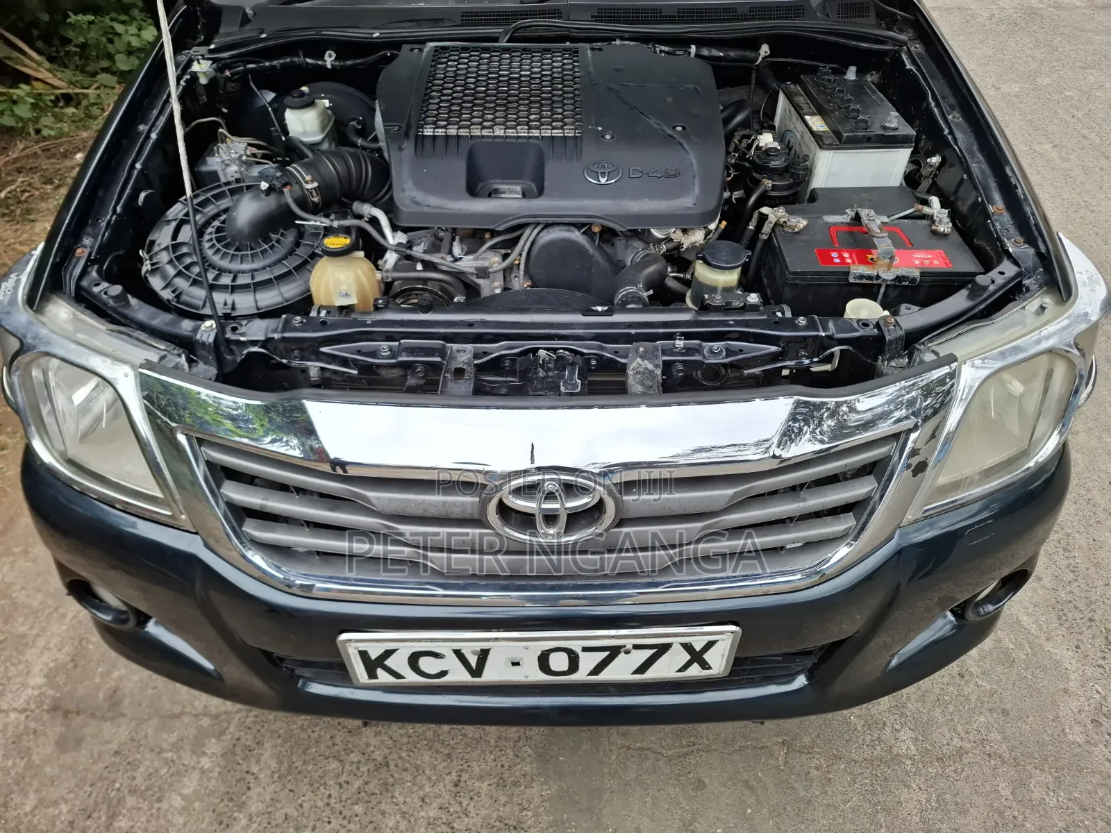 Toyota Hilux 2012 Blue