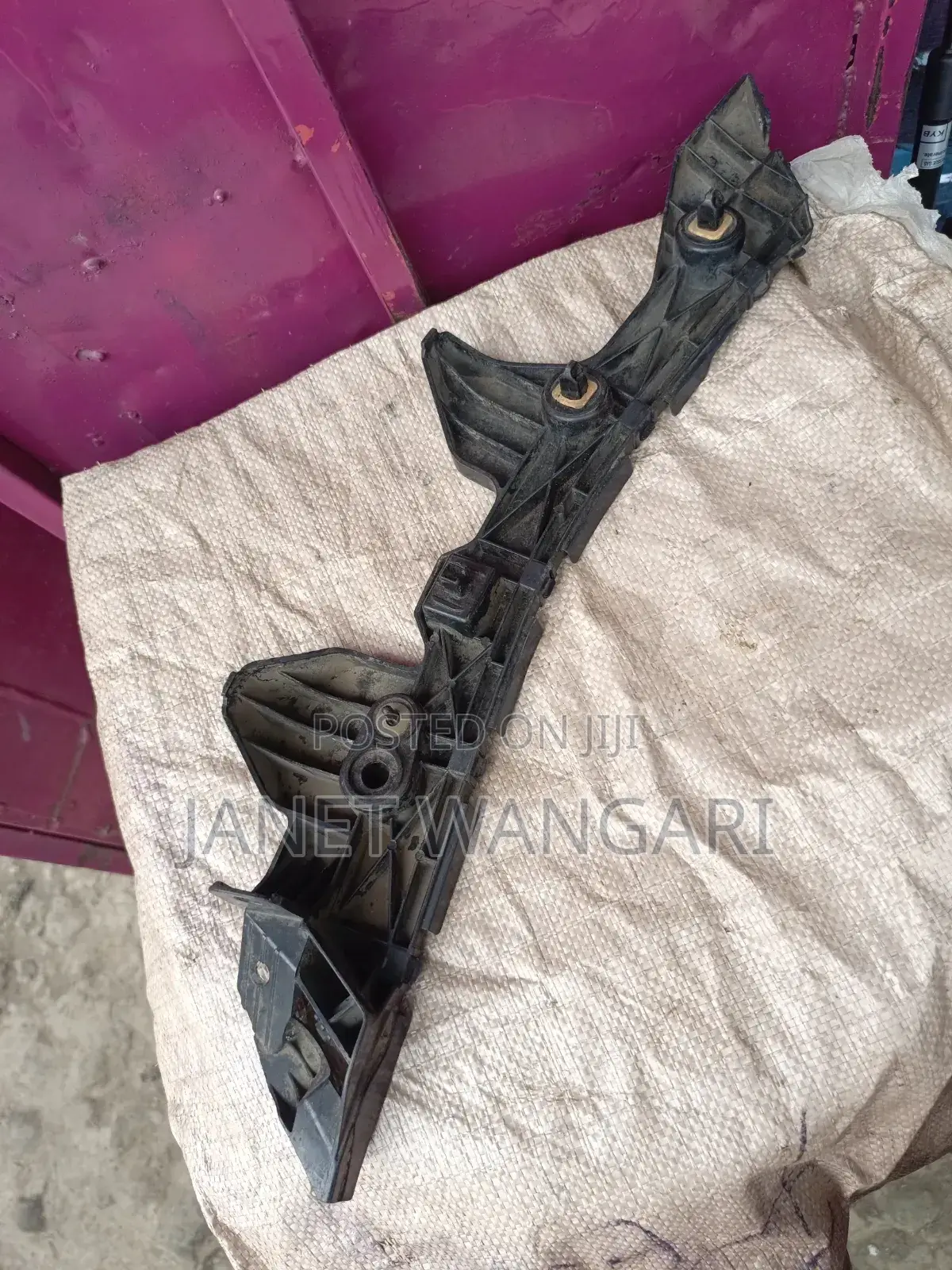 Rear Bumper Slide Mazda 5