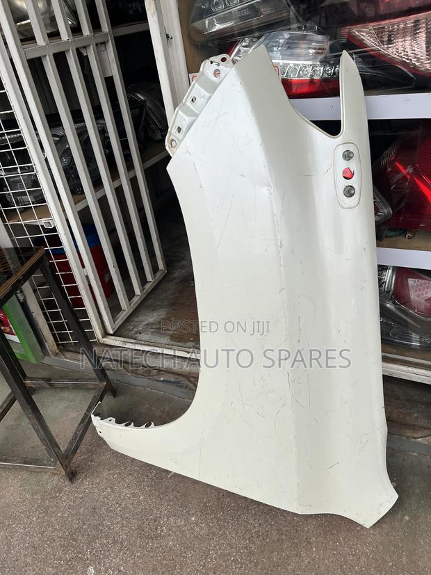 Toyota Prado Fender 2012-2016) - main view