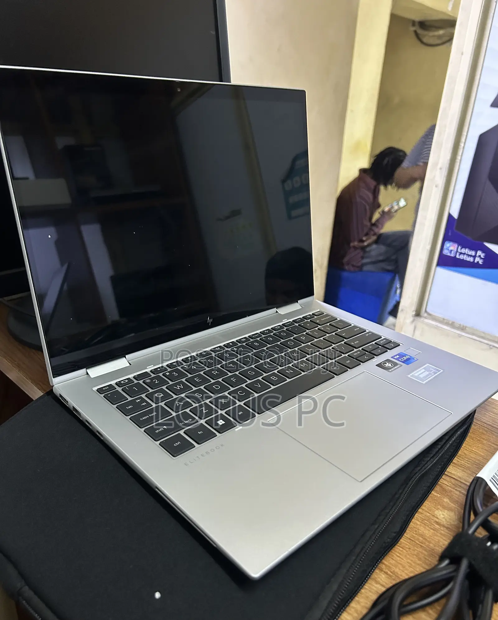 Laptop HP EliteBook x360 1040 G9 16GB Intel Core i7 SSD 512GB