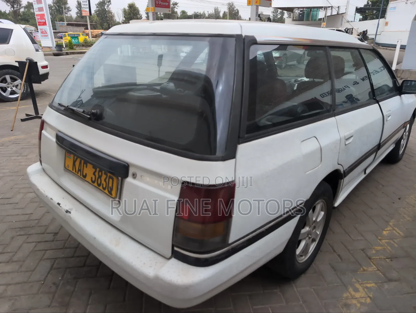 Subaru Legacy 2.5 1996 White