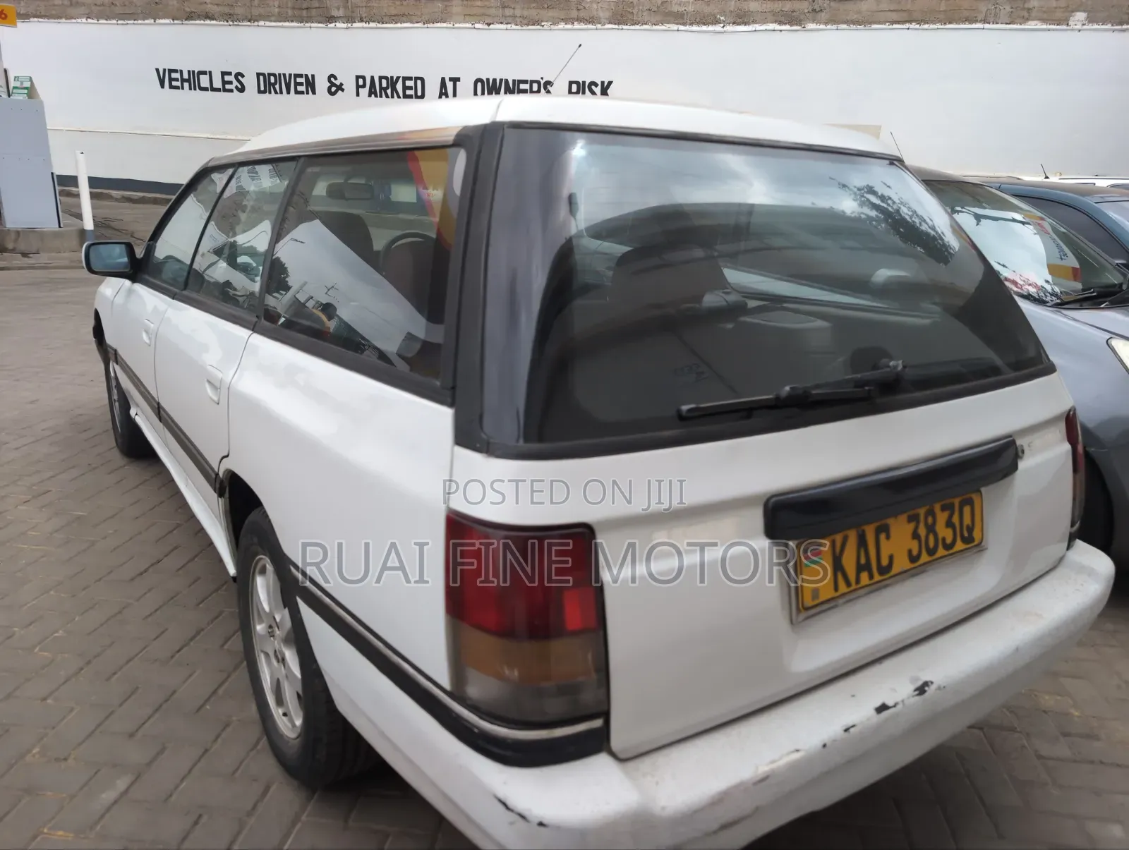 Subaru Legacy 2.5 1996 White