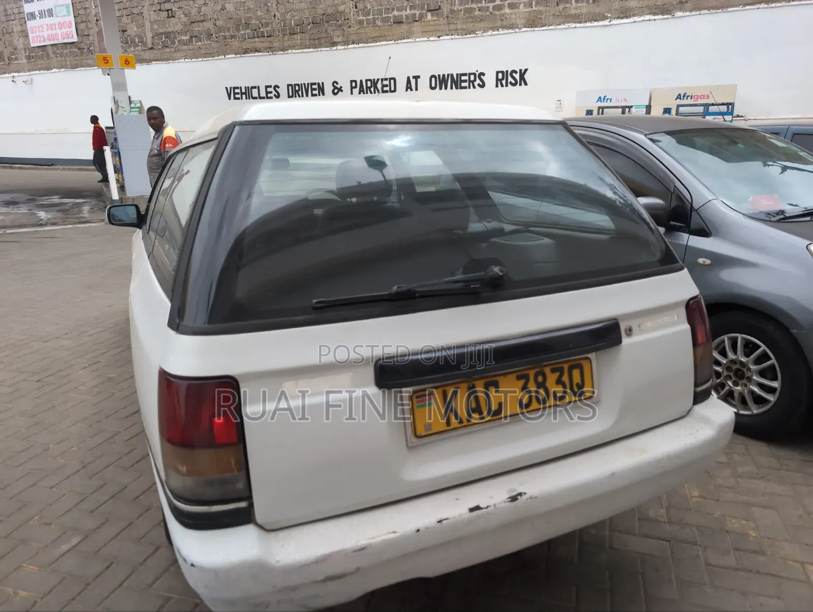 Subaru Legacy 2.5 1996 White