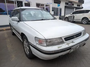 Subaru Legacy 2.5 1996 White