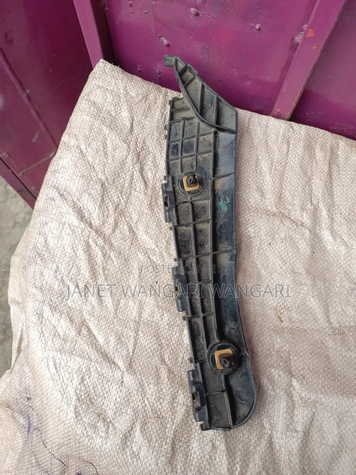 Rear Bumper Slide Ist