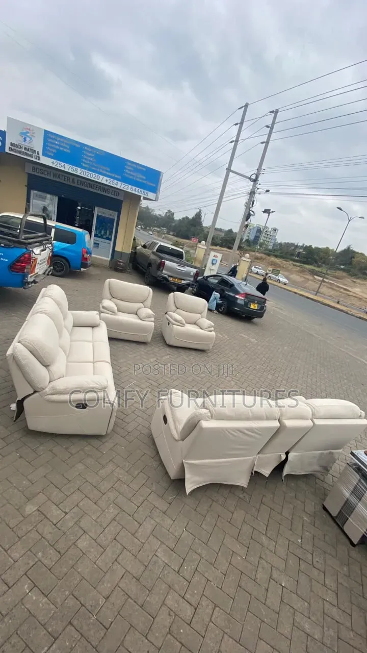 Luxury Cream 7 Seater Recliner