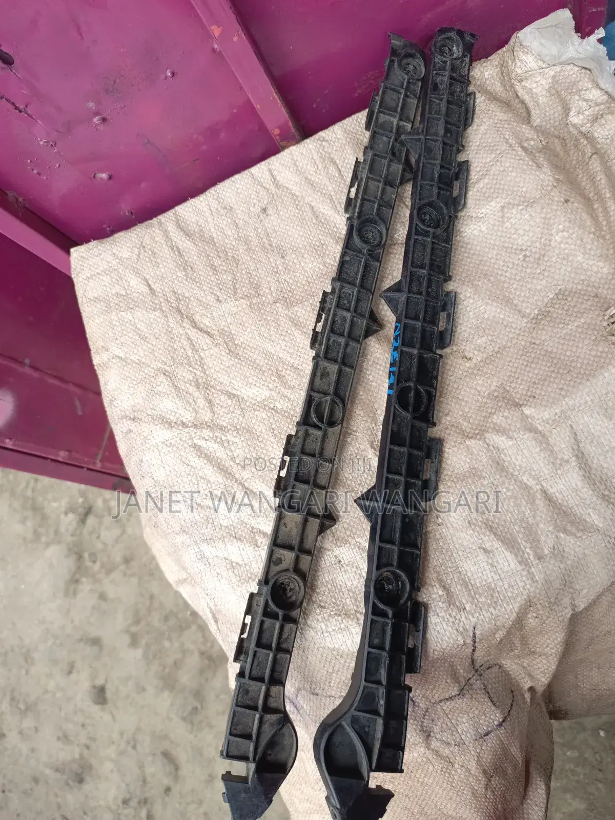 Rear Bumper Slide Axio/Fielder 141