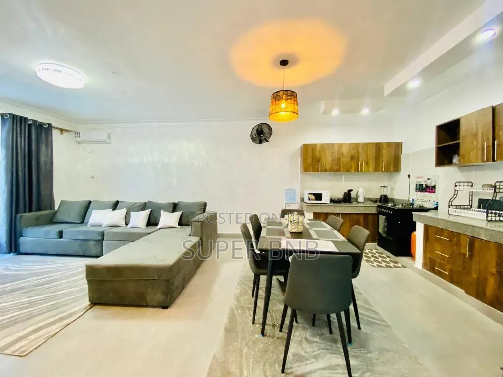 Cosy Studio and 1 Bedroom Kilimani 
With Netflix