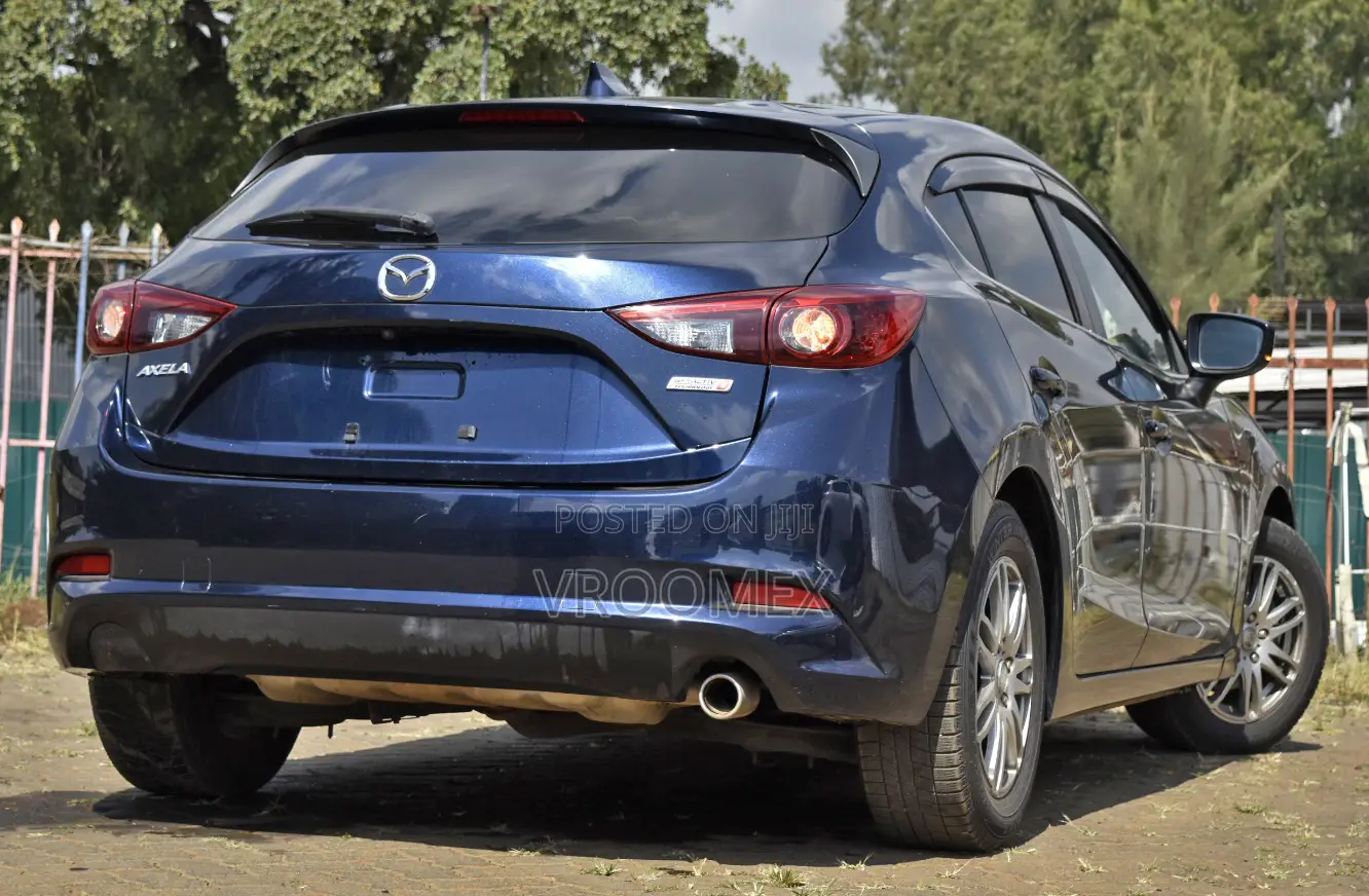Mazda Axela 2017 Blue