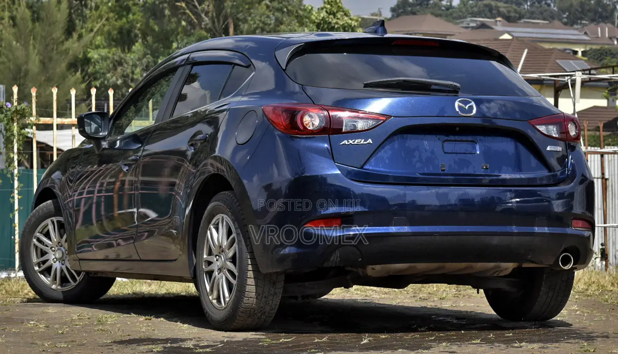 Mazda Axela 2017 Blue
