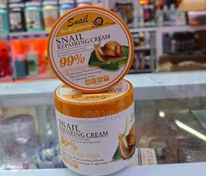 Snail Repairing Skin Regeneration Cream