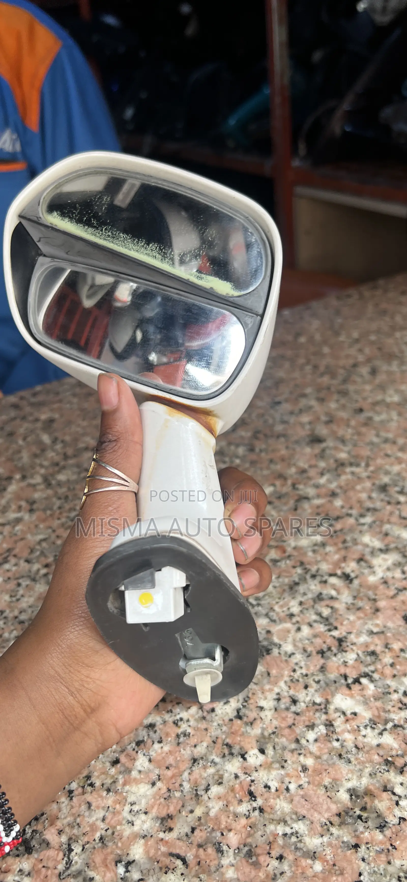 Harrier 240 Mirror