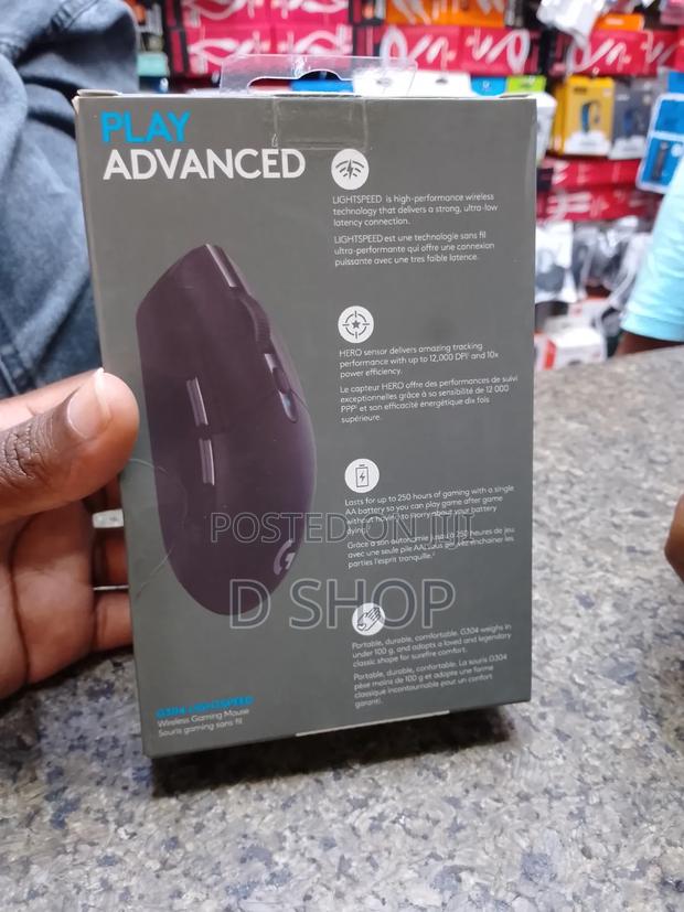 G304 Lightspeed Wireless Mouse - thumbnail 2