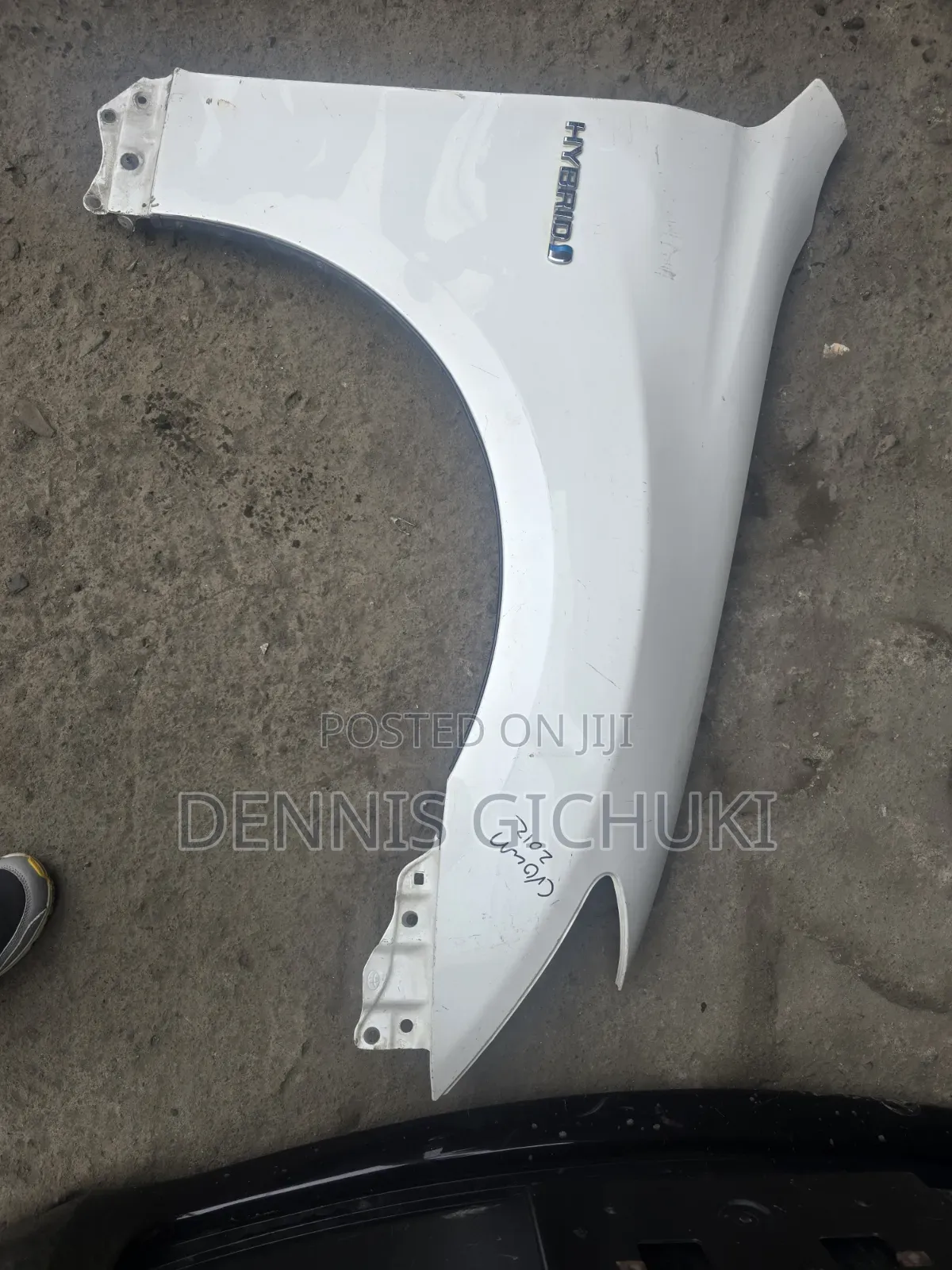 Fender Toyota Crown 2008-2012 RH