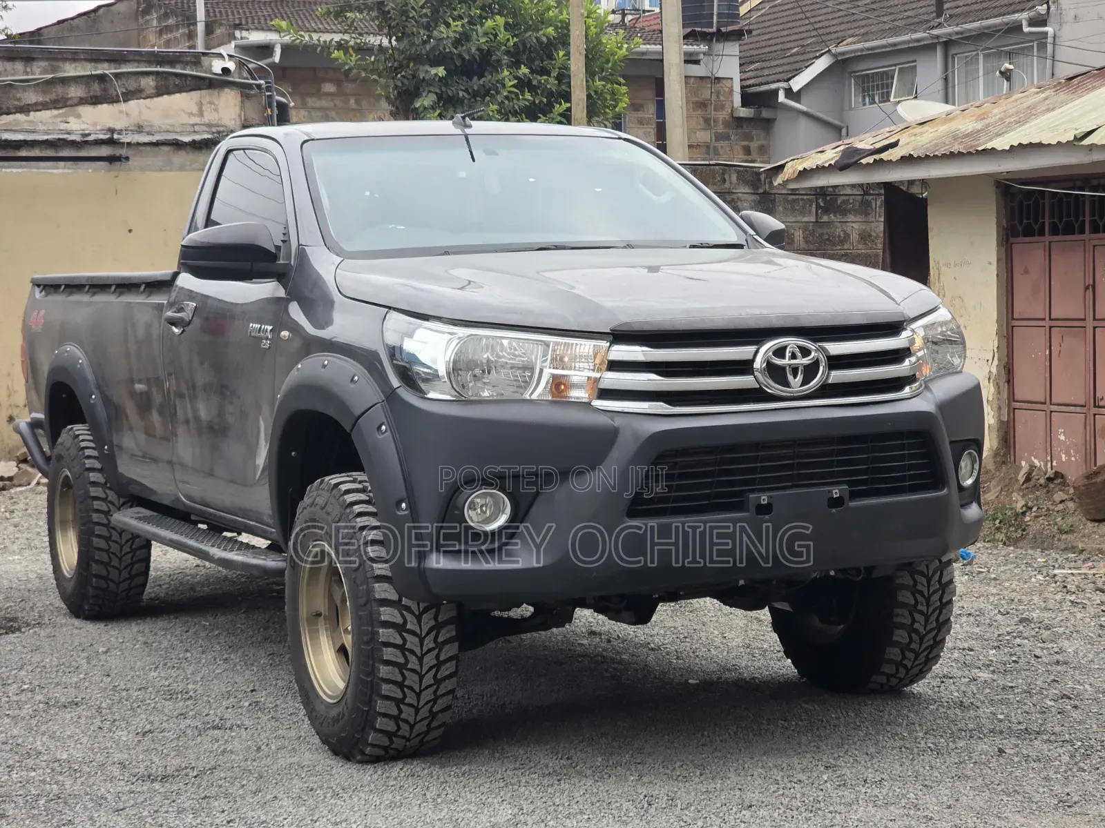 Toyota Hilux 2019 Gray