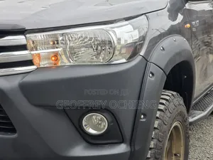 Toyota Hilux 2019 Gray