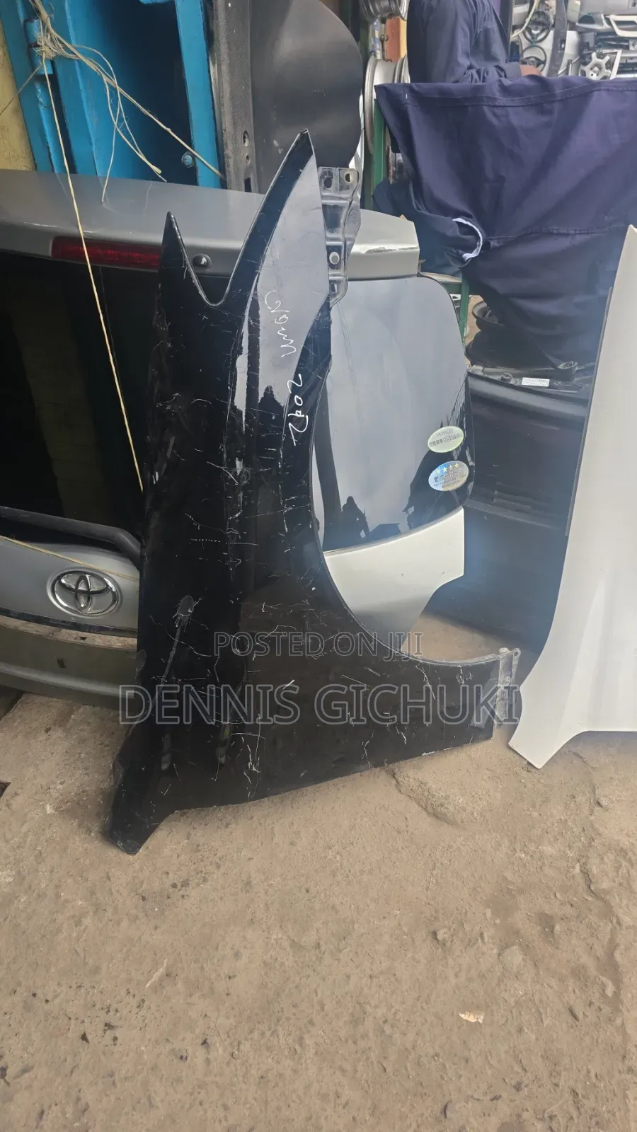 Fender Toyota Crown 2008-2012 RH