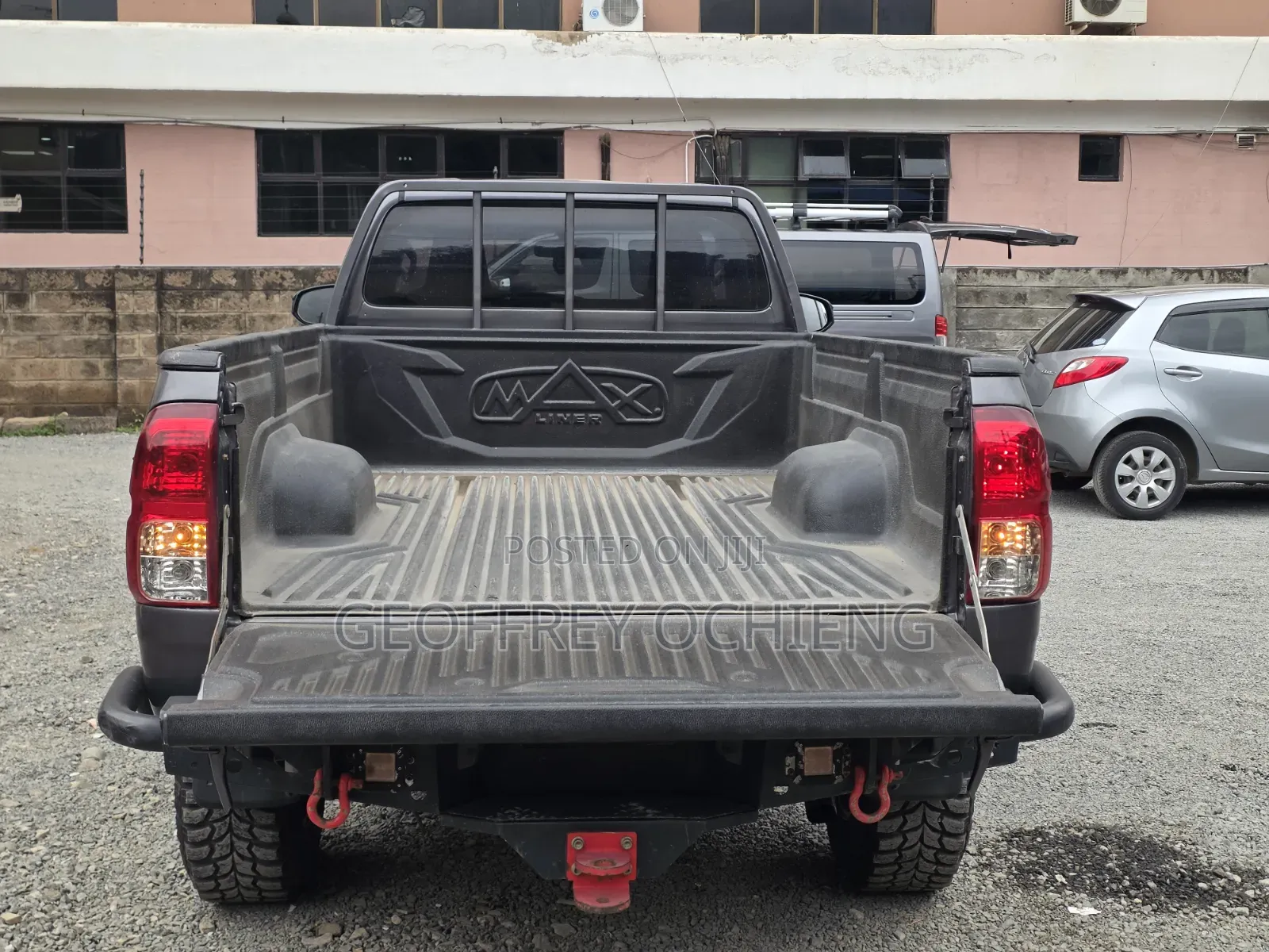 Toyota Hilux 2019 Gray