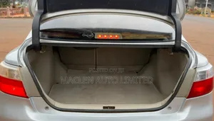 Toyota Premio 2009 Silver