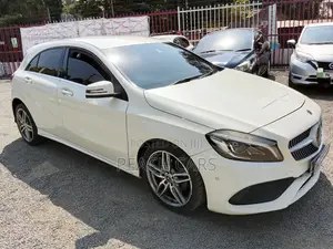 Mercedes-Benz GLA-Class 2017 White