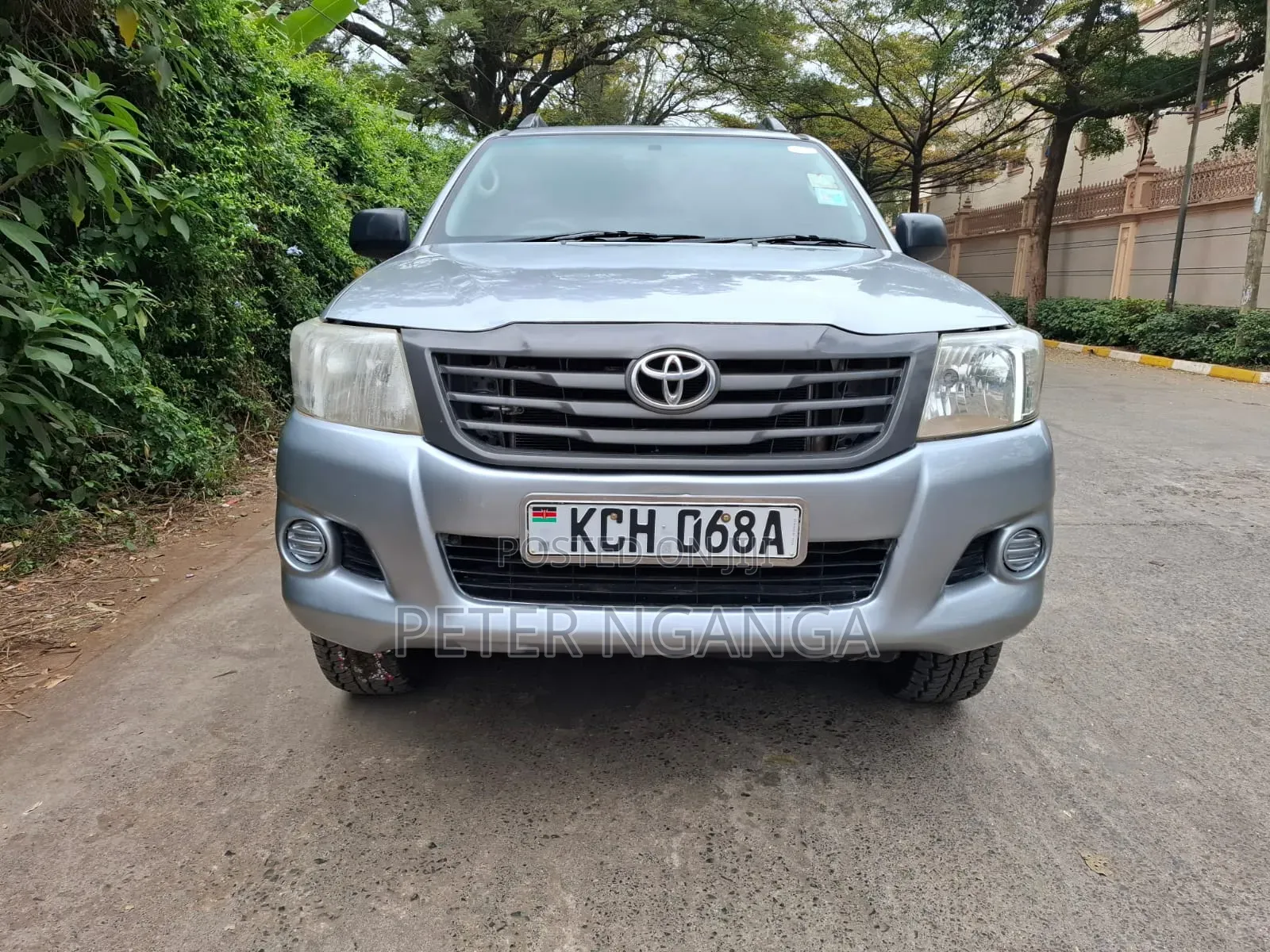 Toyota Hilux 2015 Gray