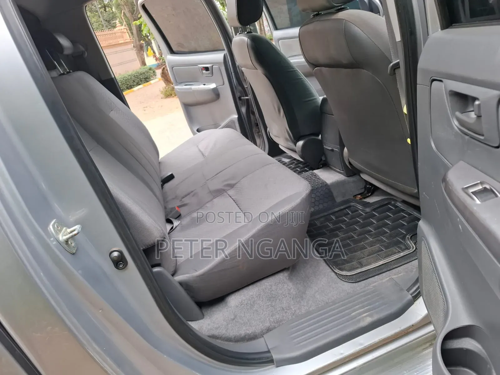 Toyota Hilux 2015 Gray