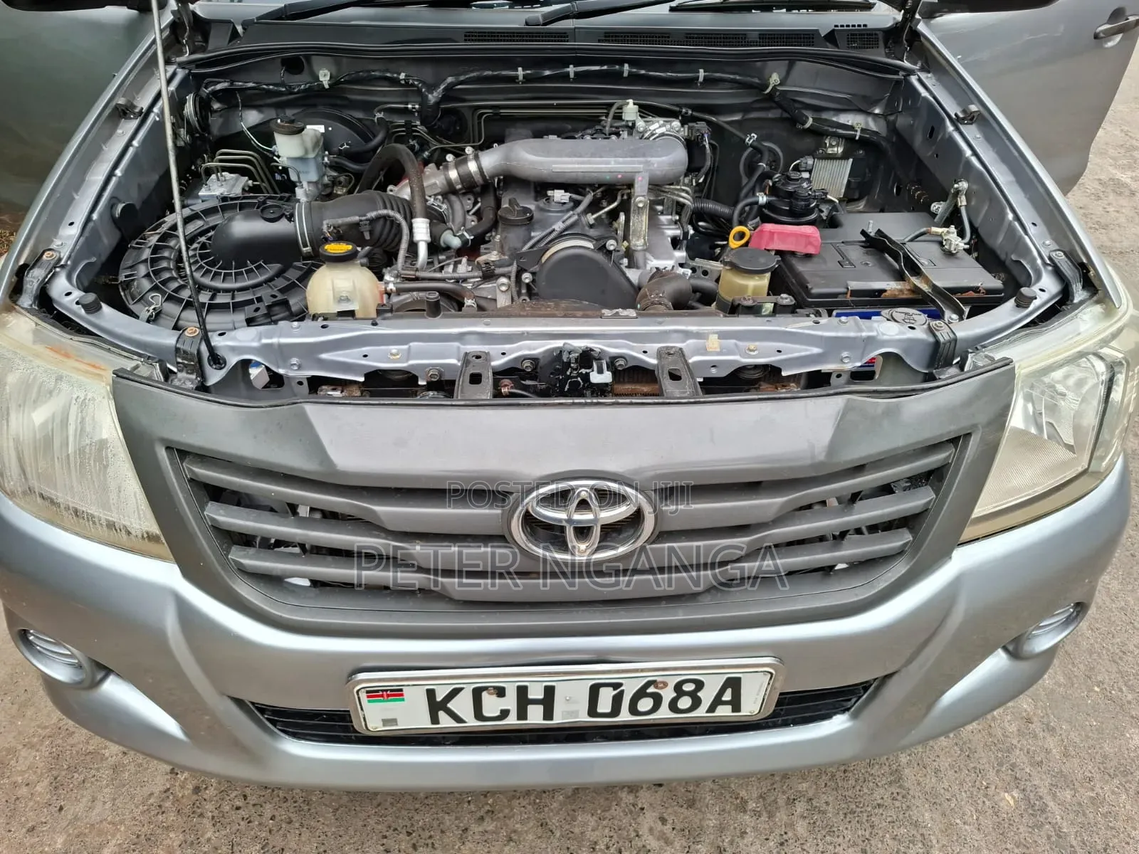 Toyota Hilux 2015 Gray