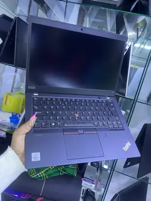 Laptop Lenovo ThinkPad X13 Gen 4 16GB Intel Core i7 SSD 512GB