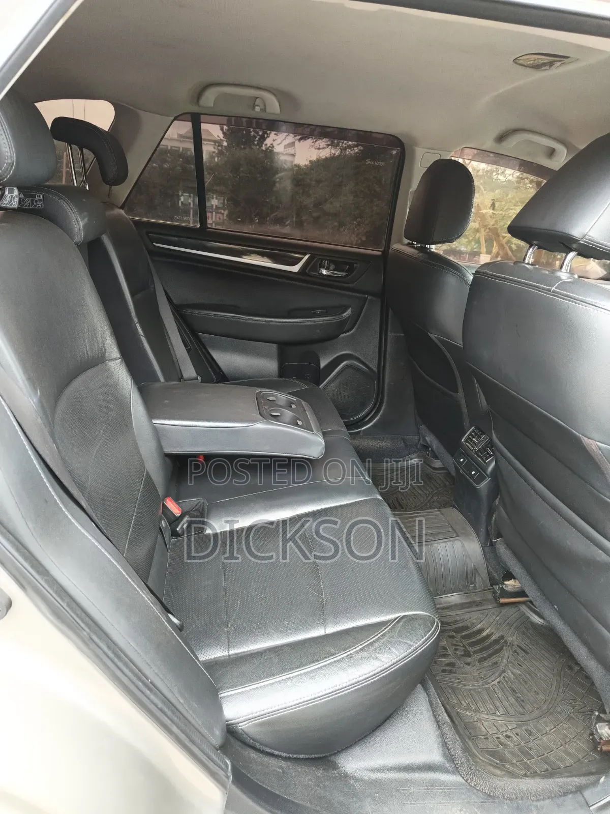 Subaru Outback 2017 Silver