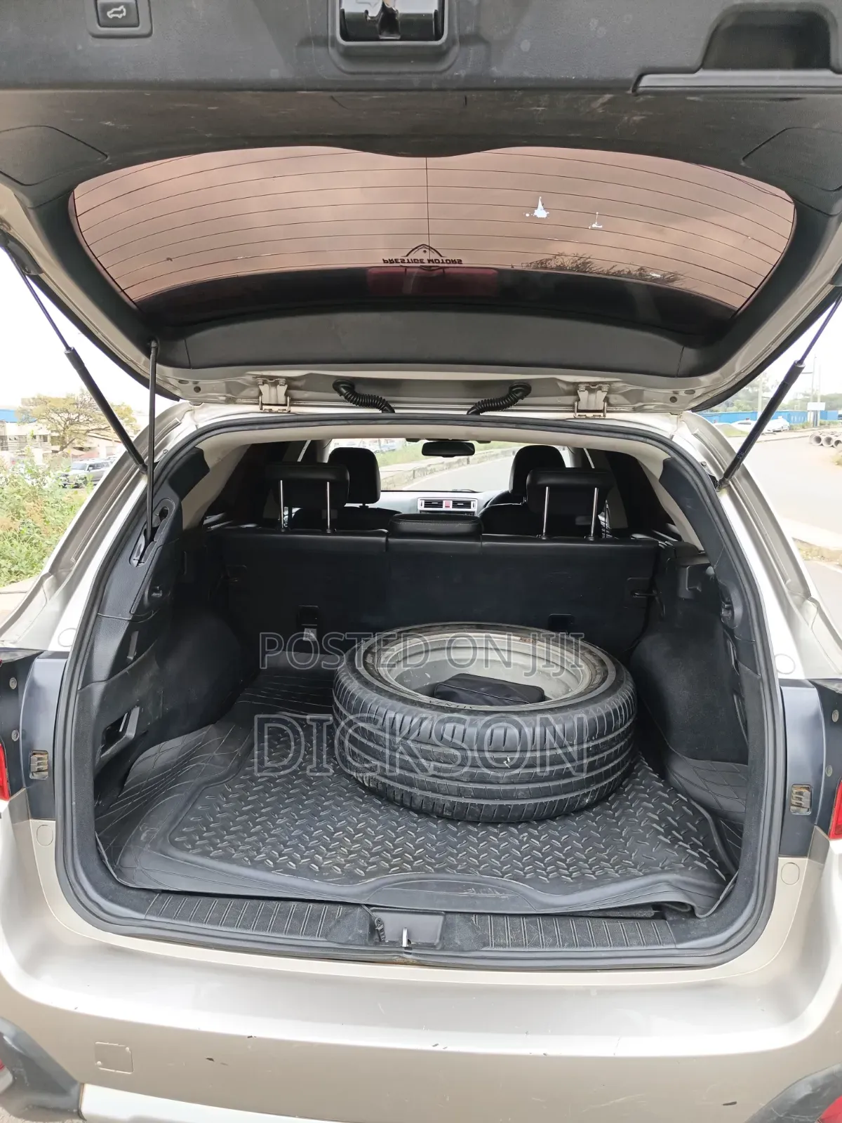Subaru Outback 2017 Silver